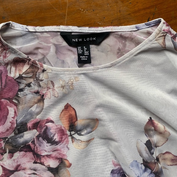 Floral mesh top - Picture 3 of 5